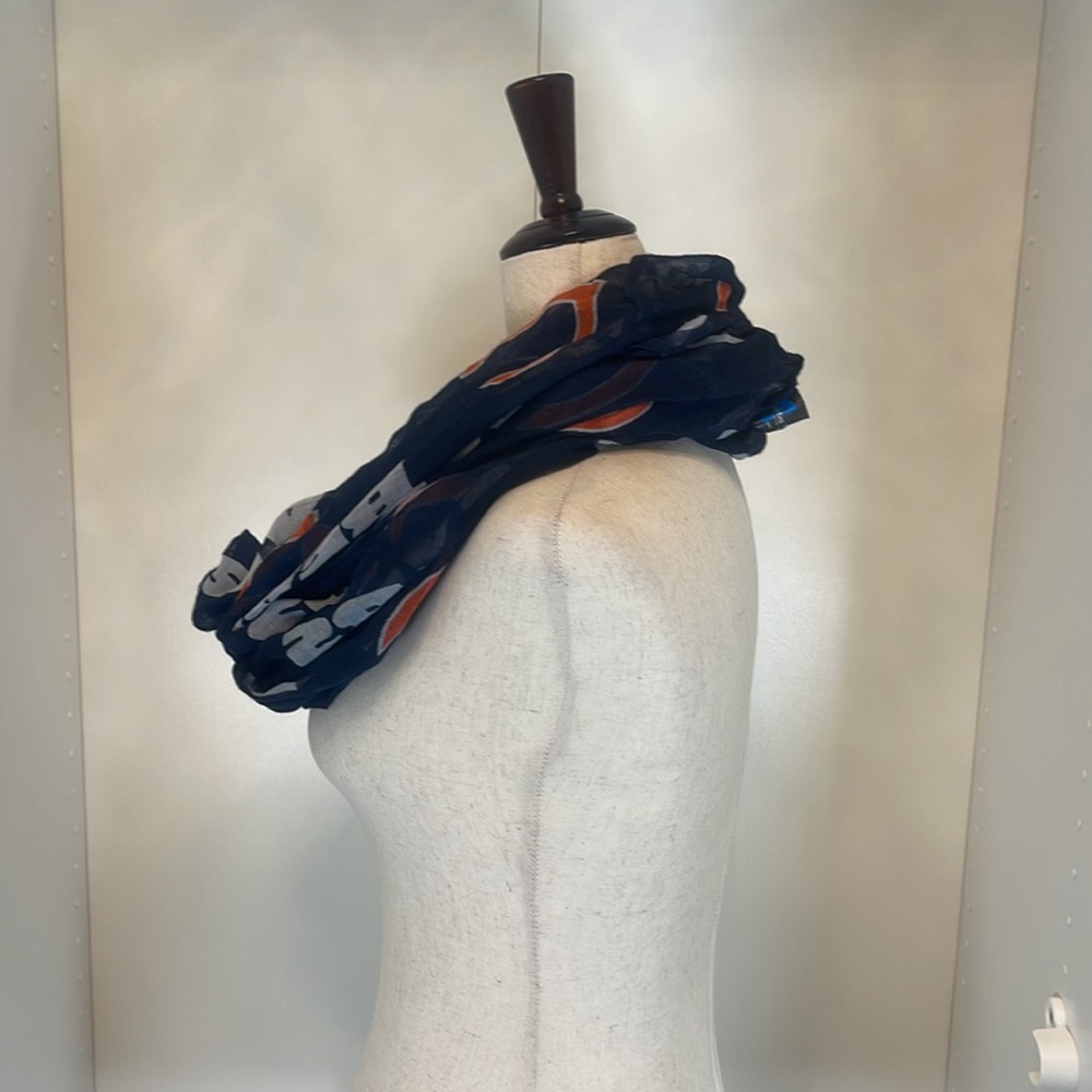 Chicago Bears Infinity Scarf - Picture 2 of 4